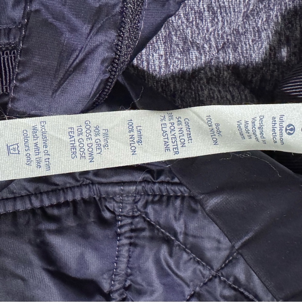 Lululemon Down For A Run Pullover Blue 6 - Picture 7 of 9